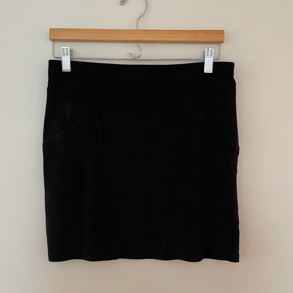 EXPRESS black faux suede skirt. Size S. Yoke detail on front and back.